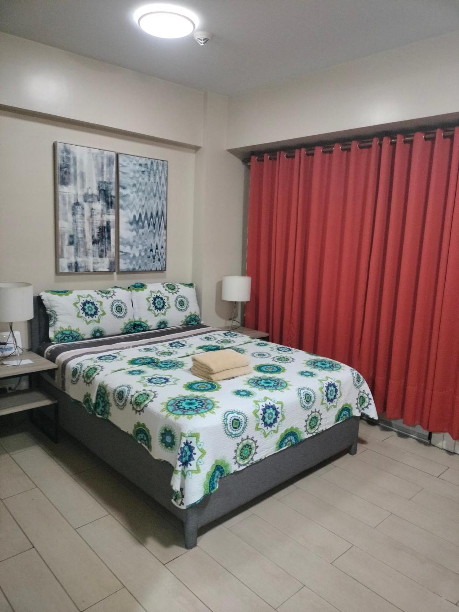 Condotel Near Airport Pasay Eksteriør billede